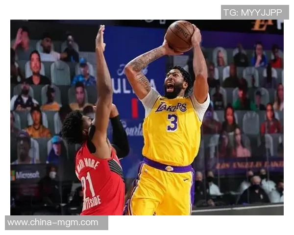 2020年8月19日开拓者与湖人季后赛激战回顾及精彩瞬间分析