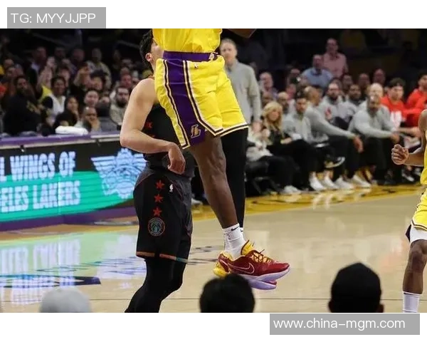 骑士队与奇才队激战正酣11月4日精彩赛事回顾与分析